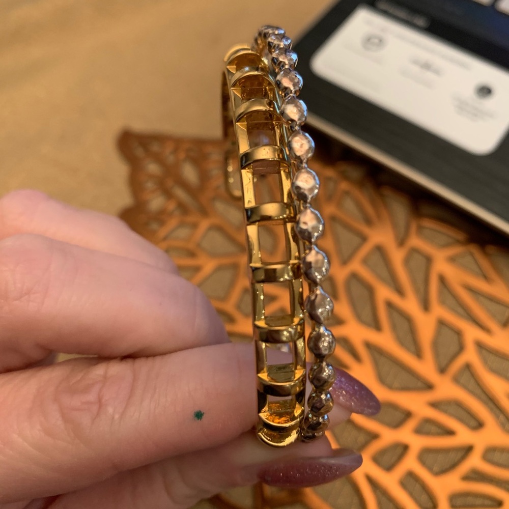 EUC lot of 2 Stella & Dot Bracelets! Display items